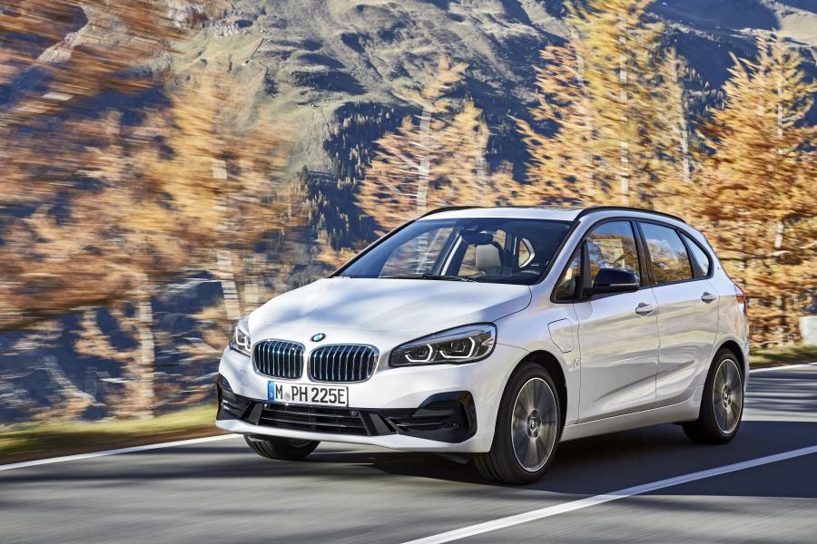  BMW 225xe Active Tourer iPerformance (F45) 2018 года  (WW) (фото 3 из 71)